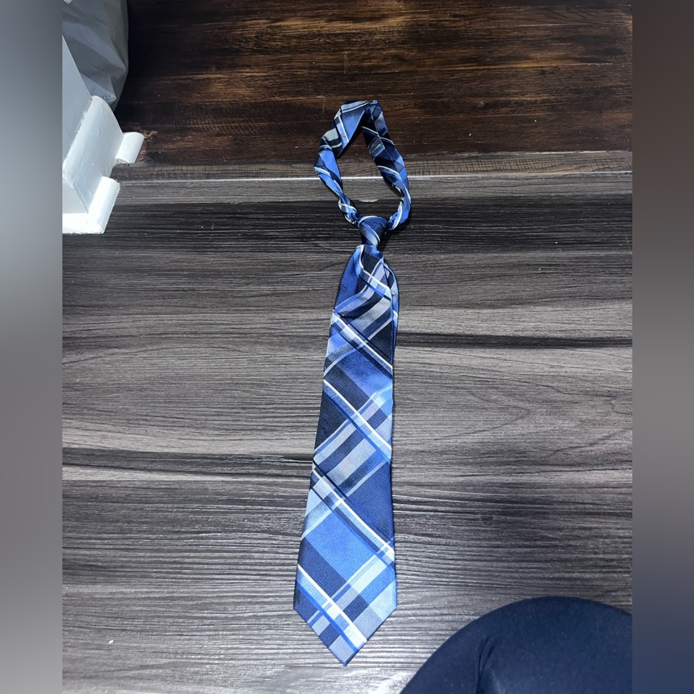 Men’s tie